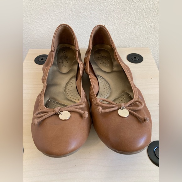 dexflex comfort Shoes - Dexflex Comfort Caramel Ballet Flats